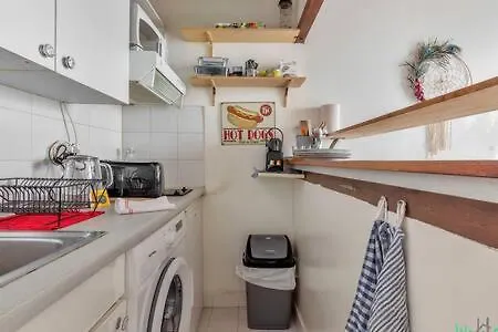 Faubourg Du Temple 2 - Ci - Pleasant, Light-filled Parisian - 2p Parigi